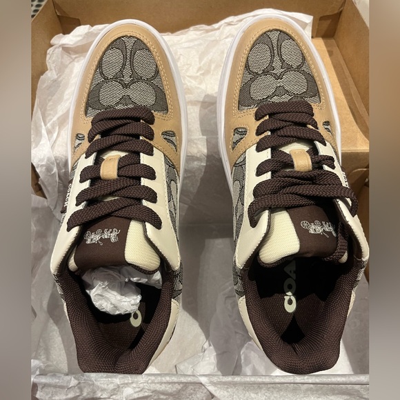 NWT Coach Outlet Clip Low Top Sneaker In Signature Jacquard - Picture 8 of 10